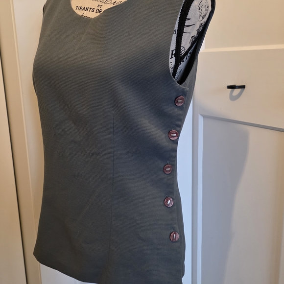 Holt Renfrew Women's Gray Vest - Picture 3 of 6